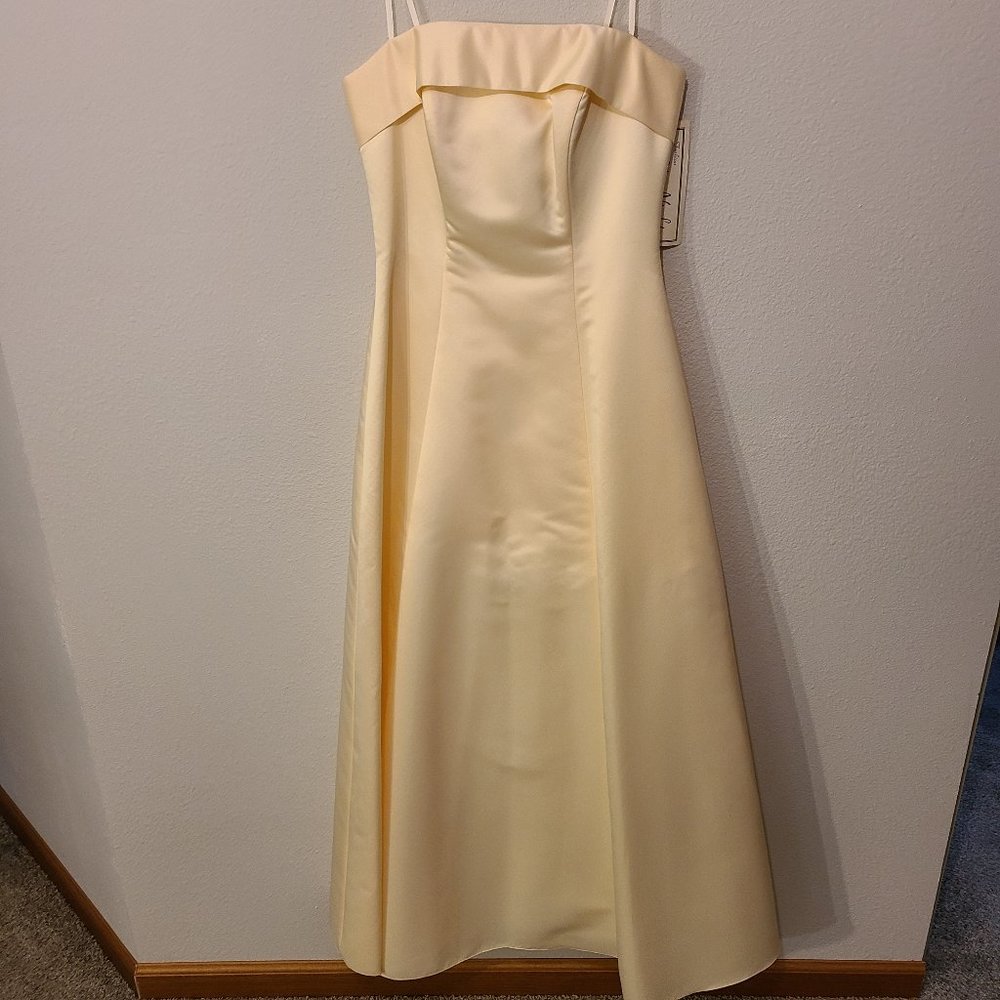 1001 nights cream strapless dress